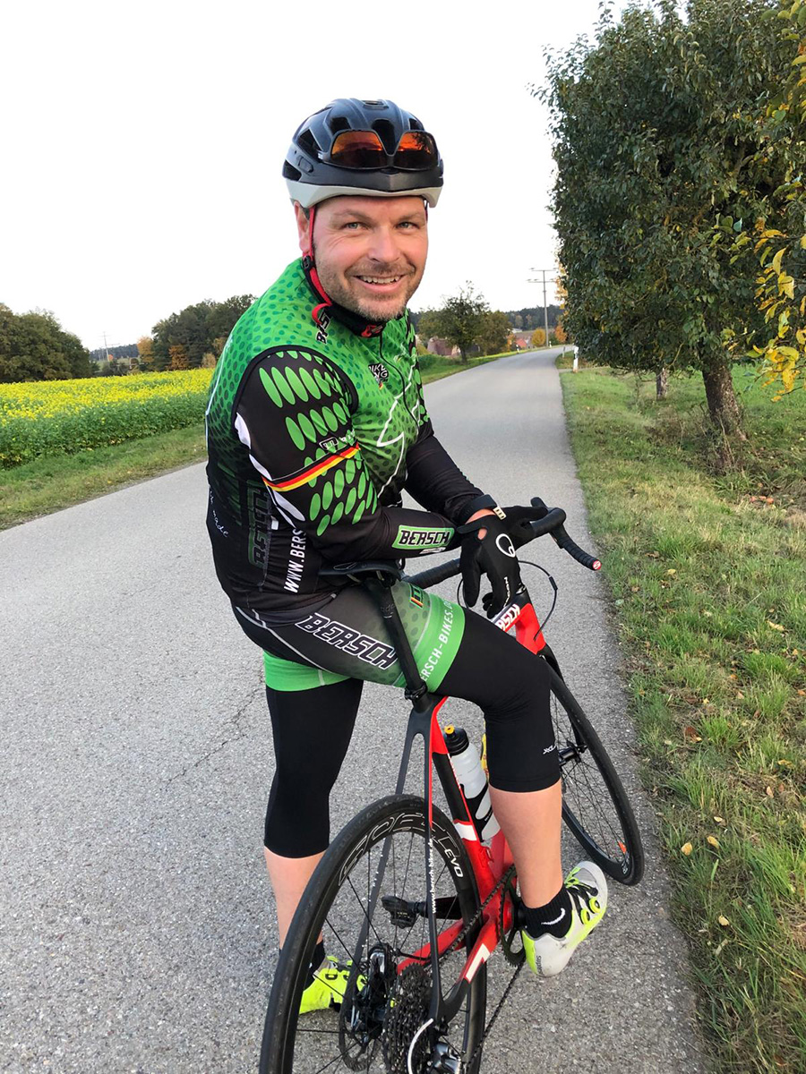 BERND SCHUSTER BERSCH AUF DEM RENNRAD